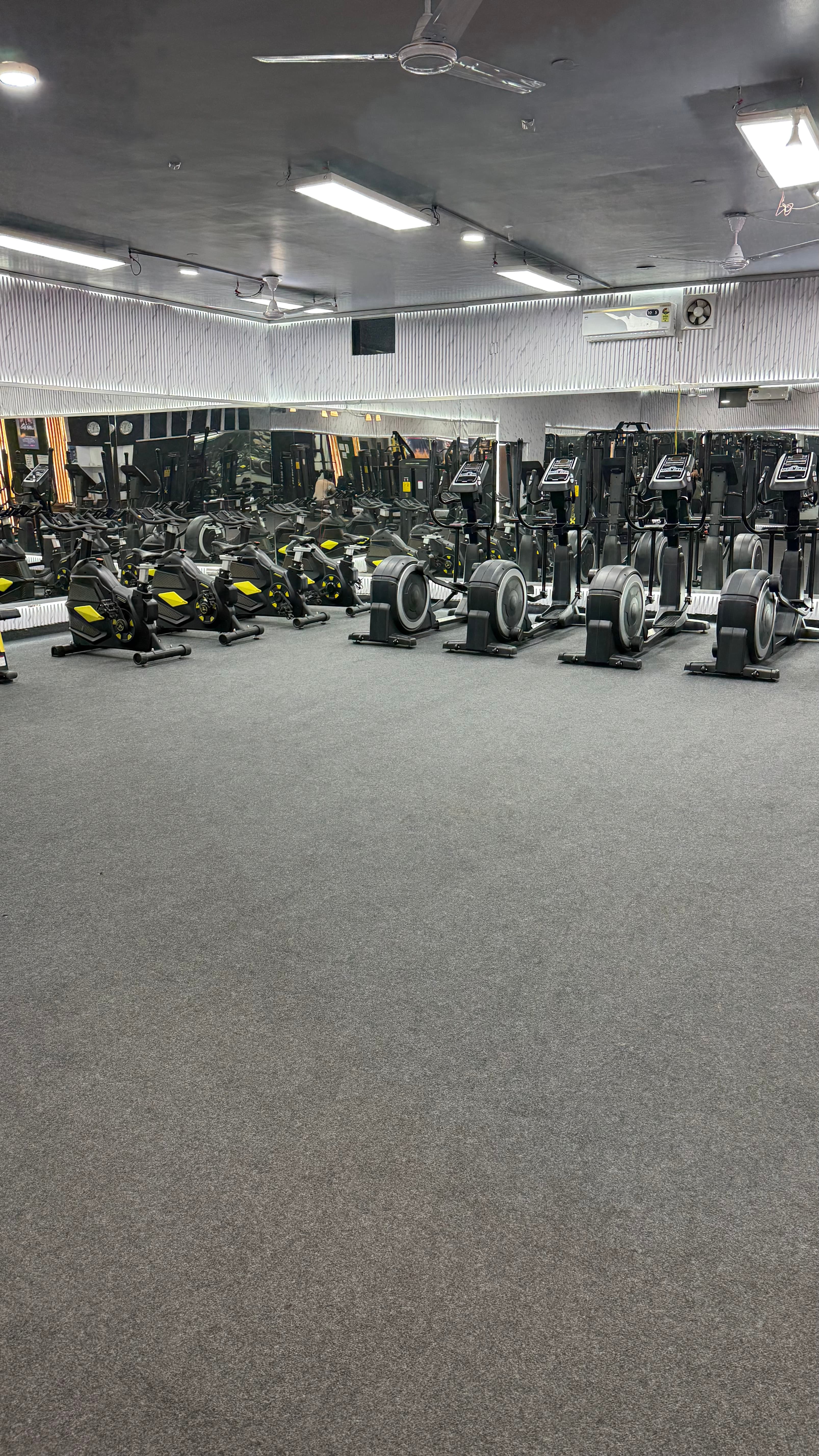 Cardio Zone with Treadmills